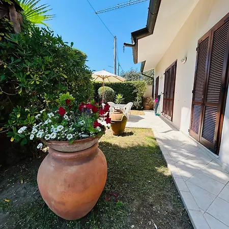 Apartment Le Pinete Rta *
